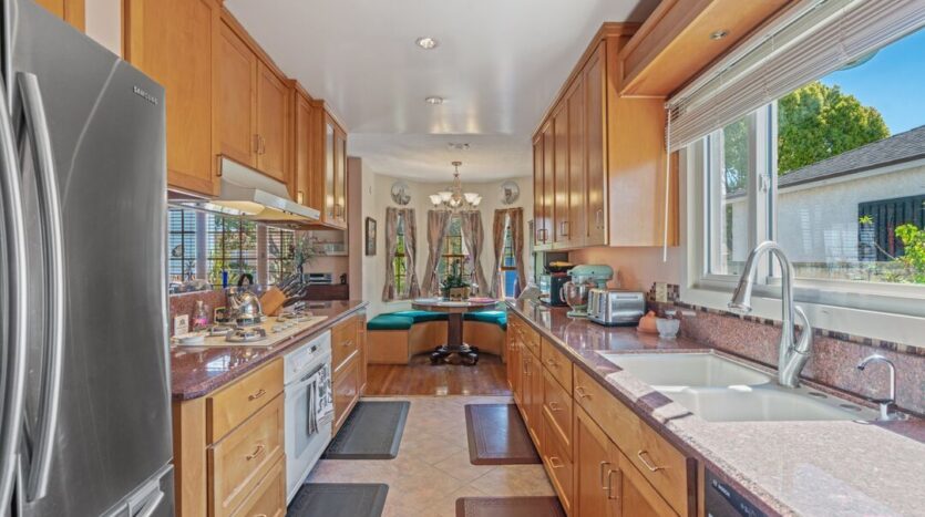 Spanish-style Casita Sold in Beautiful Culver City