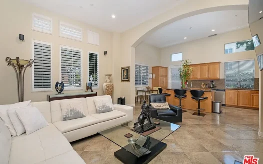 Spacious Playa Vista Gem